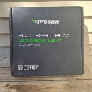 Vivo Full Spectrum LED Grow Light - Black